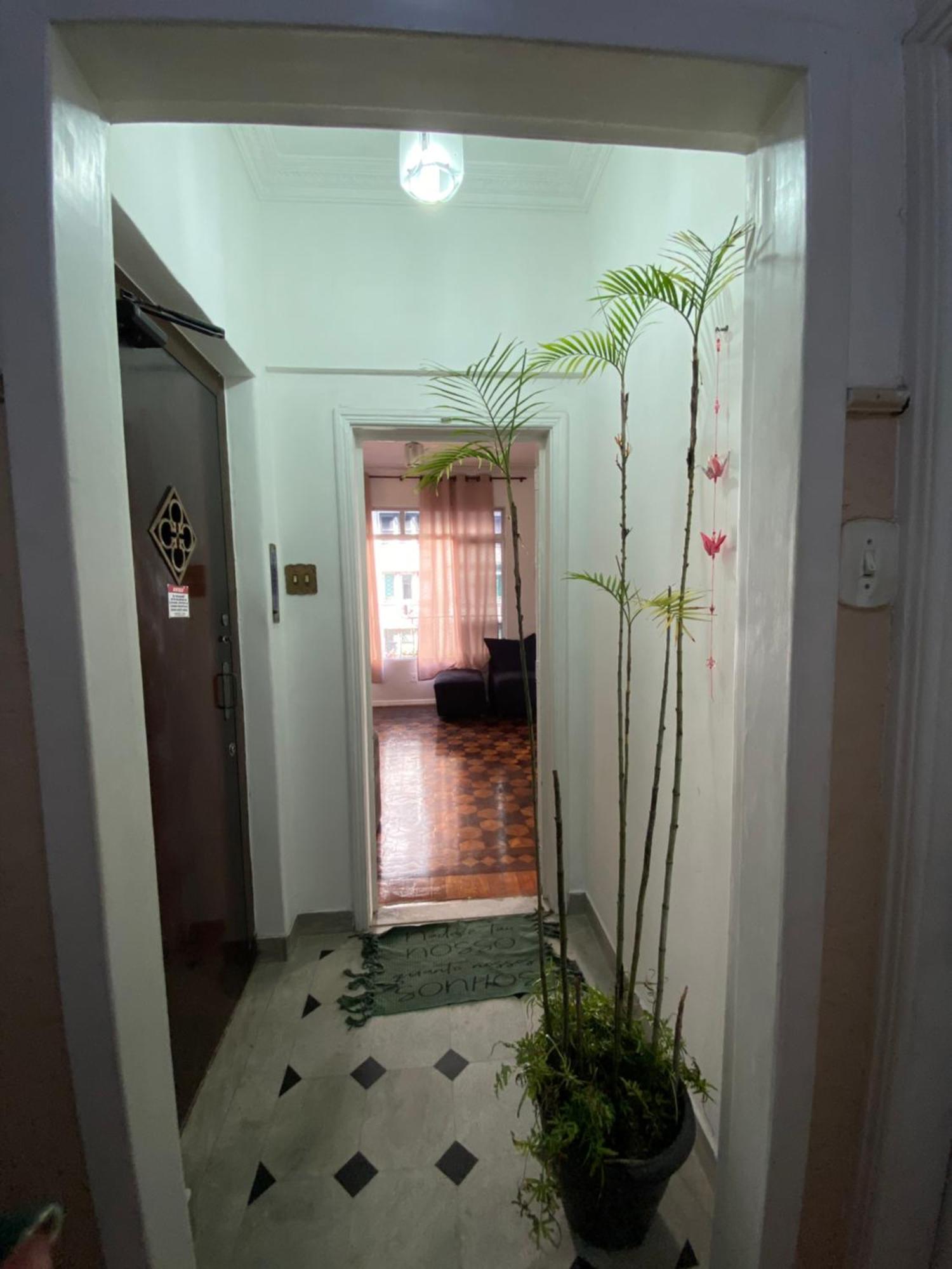 Apartamento Espacoso E Bem Localizado Em Copanema Apartamento *